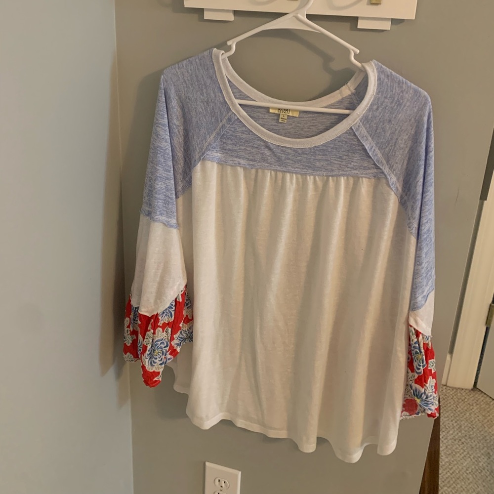 Kori white floral sleeve top